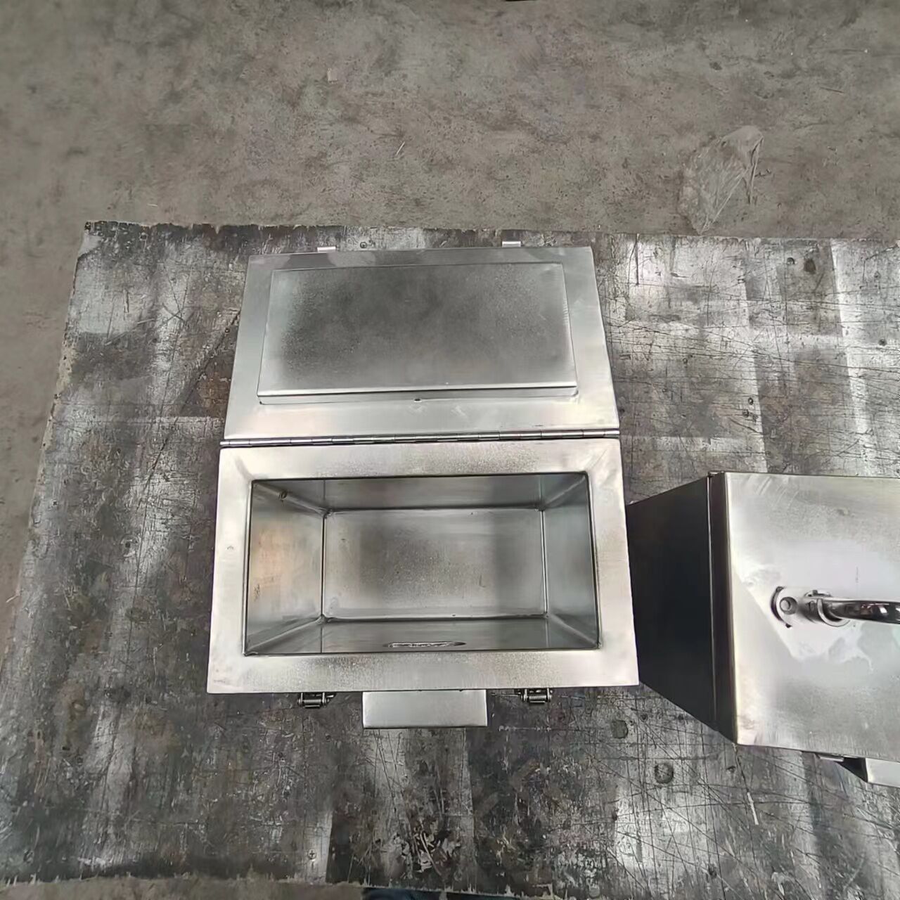 赤峰深入剖析铅箱：防护与存储的可靠伙伴